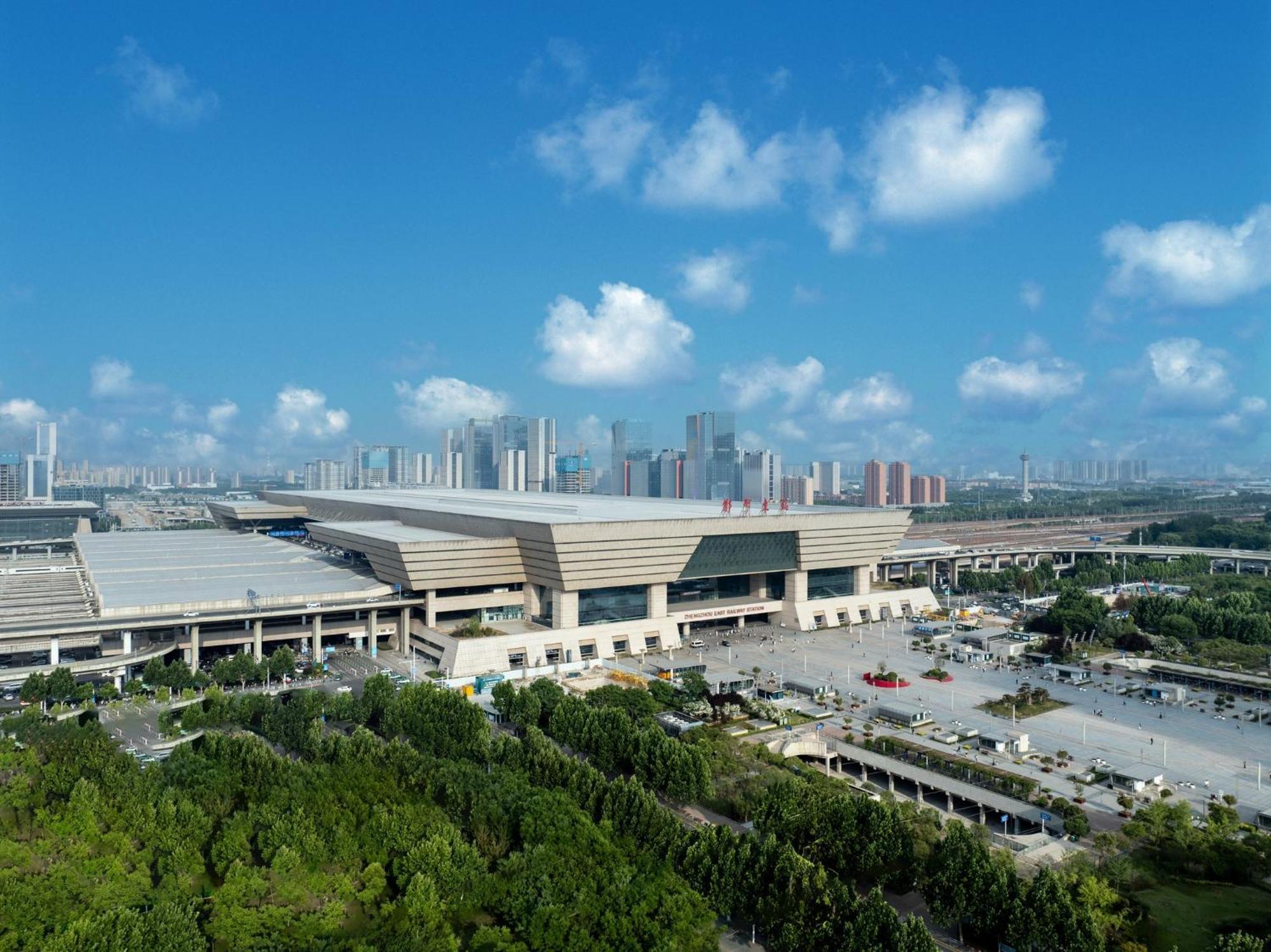 Holiday Inn Express Zhengzhou Zhengdong By Ihg Exteriér fotografie